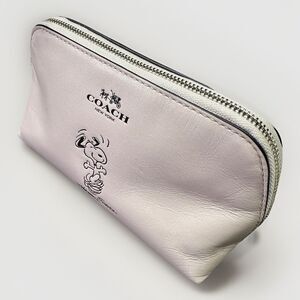 Coach x Peanuts Snoopy Pouch – Style No. F65208